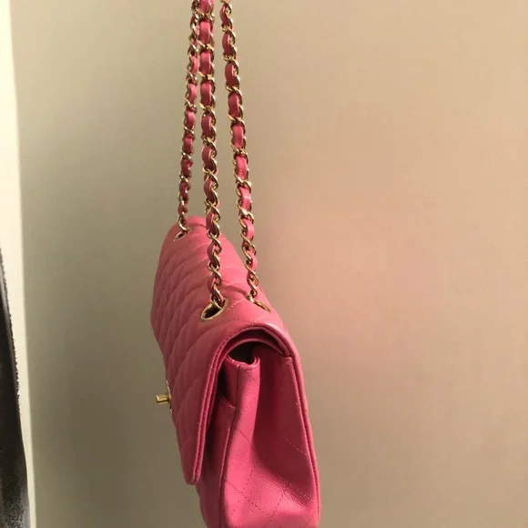 SOLD-Chanel 19c bubble gum pink medium flap - Picture 5 of 12